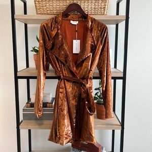 NWT Lovers + Friends Plush Pile Velveteen Bronze Sparkle Belted Coat Cardigan, M